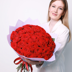 Букет РУБИНОВЫЕ УКРАШЕНИЯ из 35 красных роз. Букет 7157