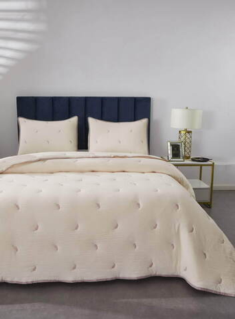 Покрывало 230x250 и 2 наволочки 50х70 Sofi De MarkO Эрика кремовое