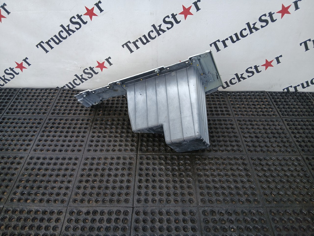 Ящик инструментальный правый 2022г.