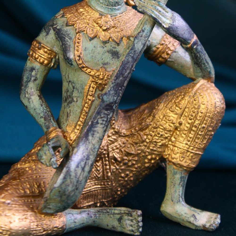 Фигура Кхмерского музыканта