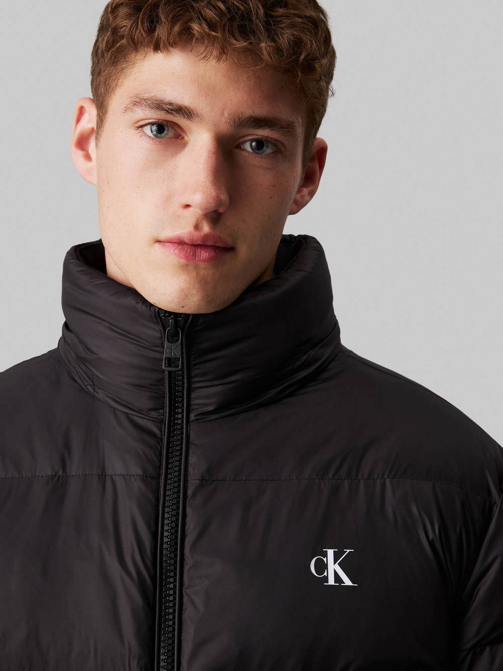 Пуховая куртка CALVIN KLEIN JEANS - черный(J30J326102)