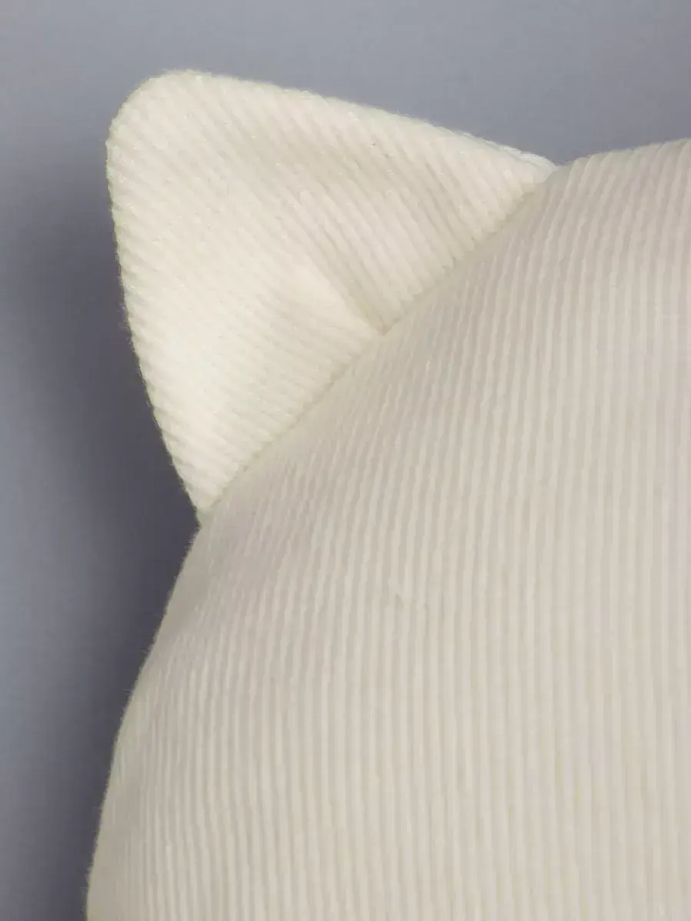 Шапка для девочки осенняя с митенками и снудом