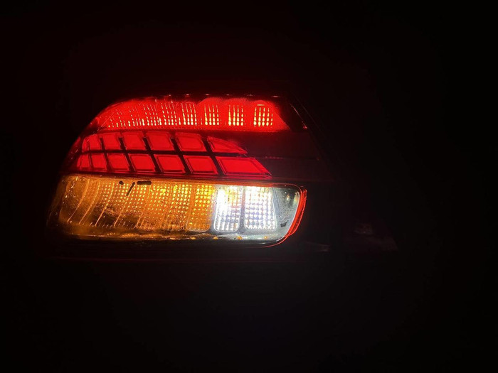 Фонарь левый внешний Mercedes E W213 (2020-2023)