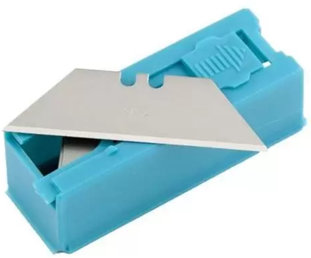 Лезвие сменные,19 мм, трапециевидные, пластиковый пенал, Gross, (12шт) 79376