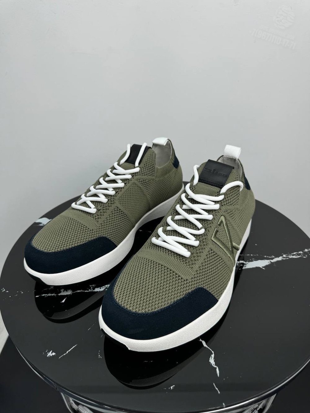 Кроссовки Kiton