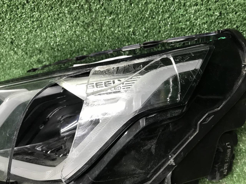 Битая Фара левая Geely Coolray (2019-2023) LED