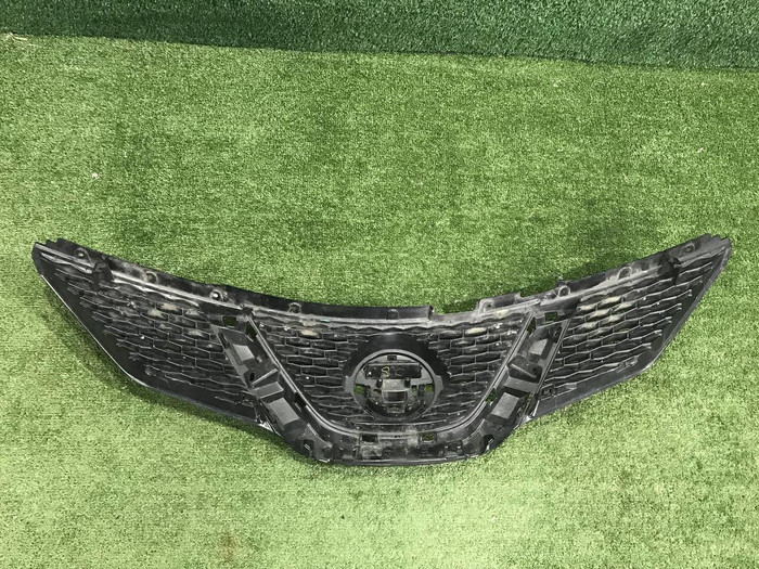 Решетка радиатора Nissan Qashqai J11 (2013-2019)