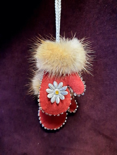 Сувенирные варежки, кожа, мех, бисер