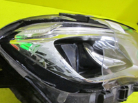 Битая Фара правая Mercedes GLA x156 (2017-2020) LED