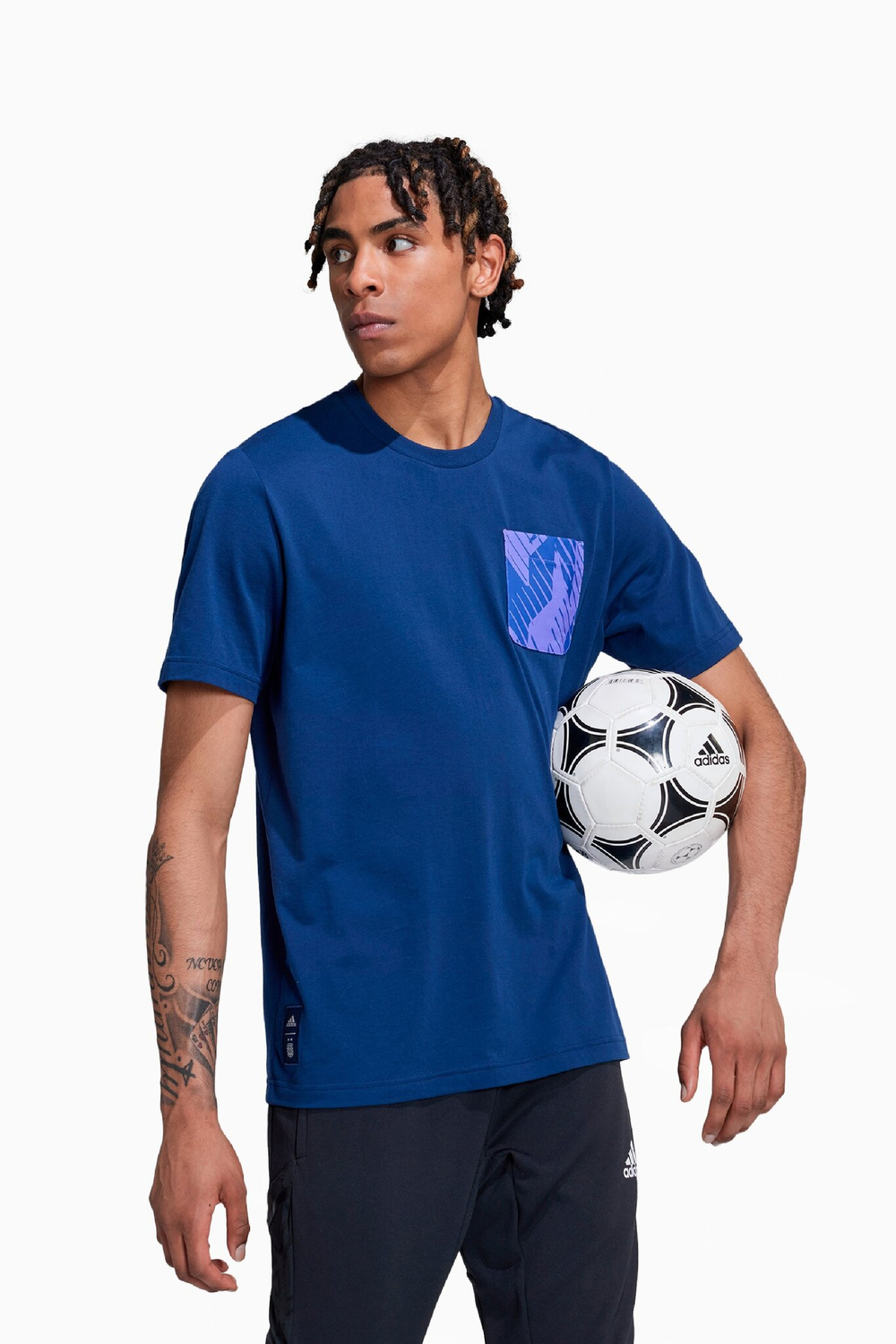 Футболка adidas Аргентина DNA Graphic