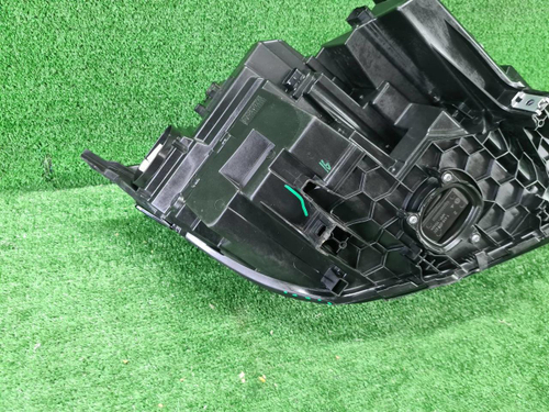 Фара левая BMW 8er G14 G15 G16 (2018-2022) Laser