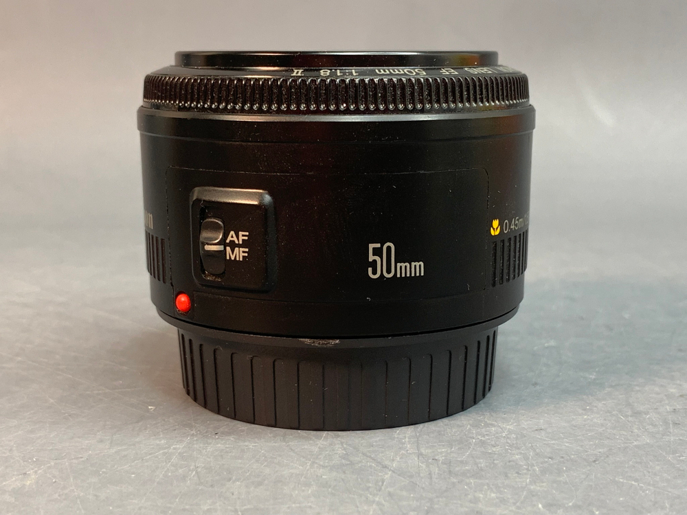 Canon EF 50mm f/1.8 II
