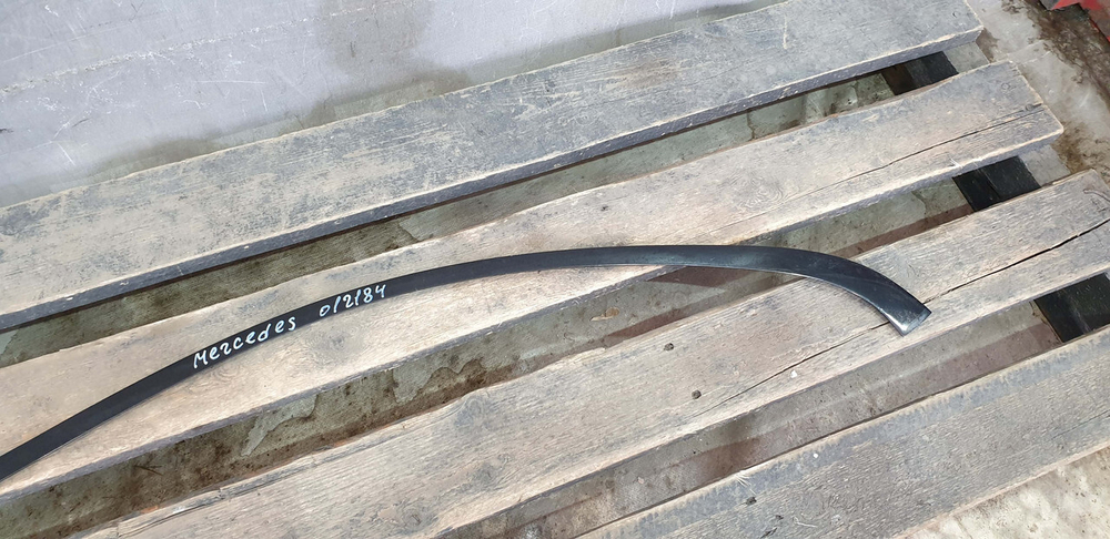 Молдинг двери задней левой Mercedes C (W205) 14-23 Б/У Оригинал A2056900380