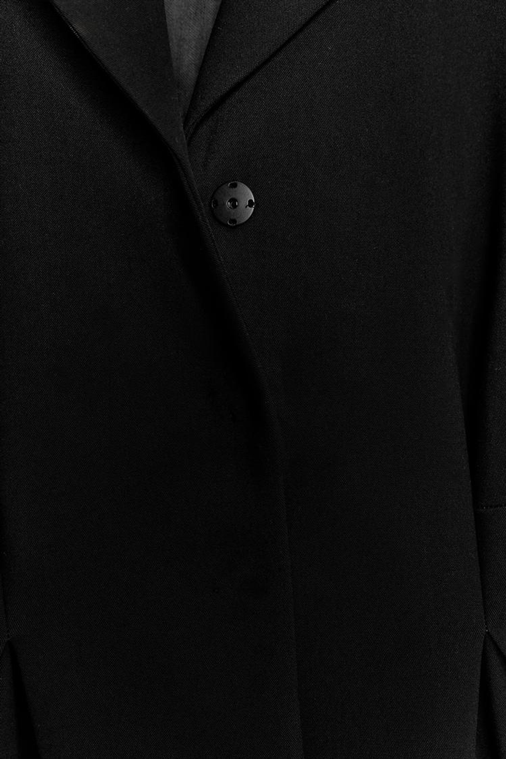 ZARA БЛЕЙЗЕР ИЗ РЕЛЬЕФНОЙ ТКАНИ С БАСКОЙ — ZW COLLECTION, ЧЕРНЫЙ