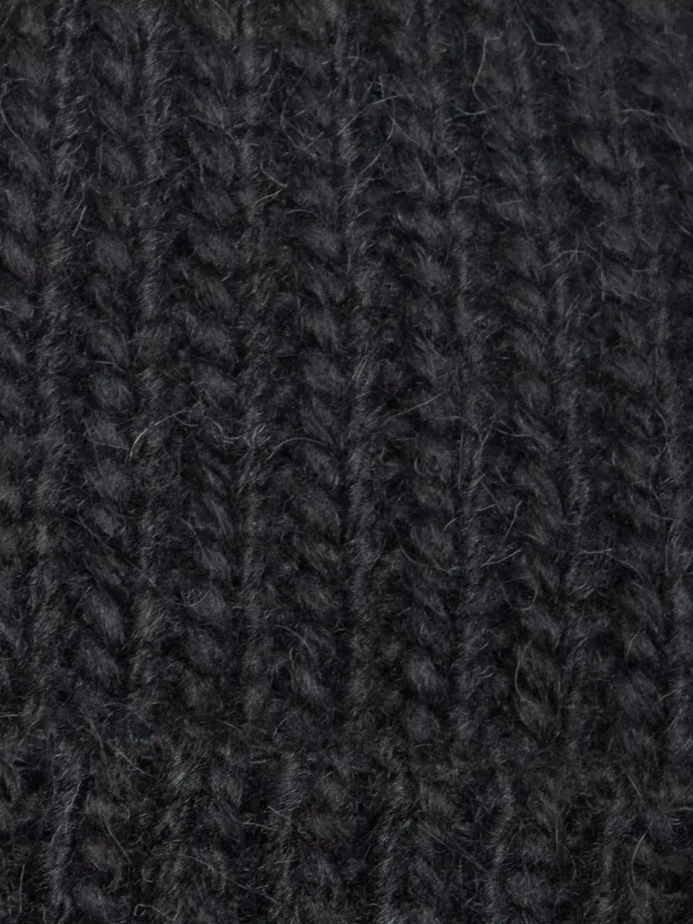 Шапка для мальчика с козырьком на осень