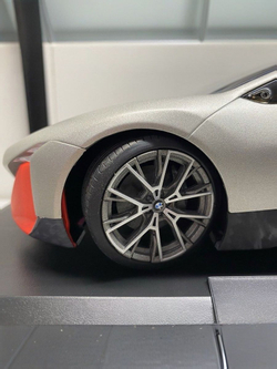 Модель BMW масштабная Vision M next 2019 1:18