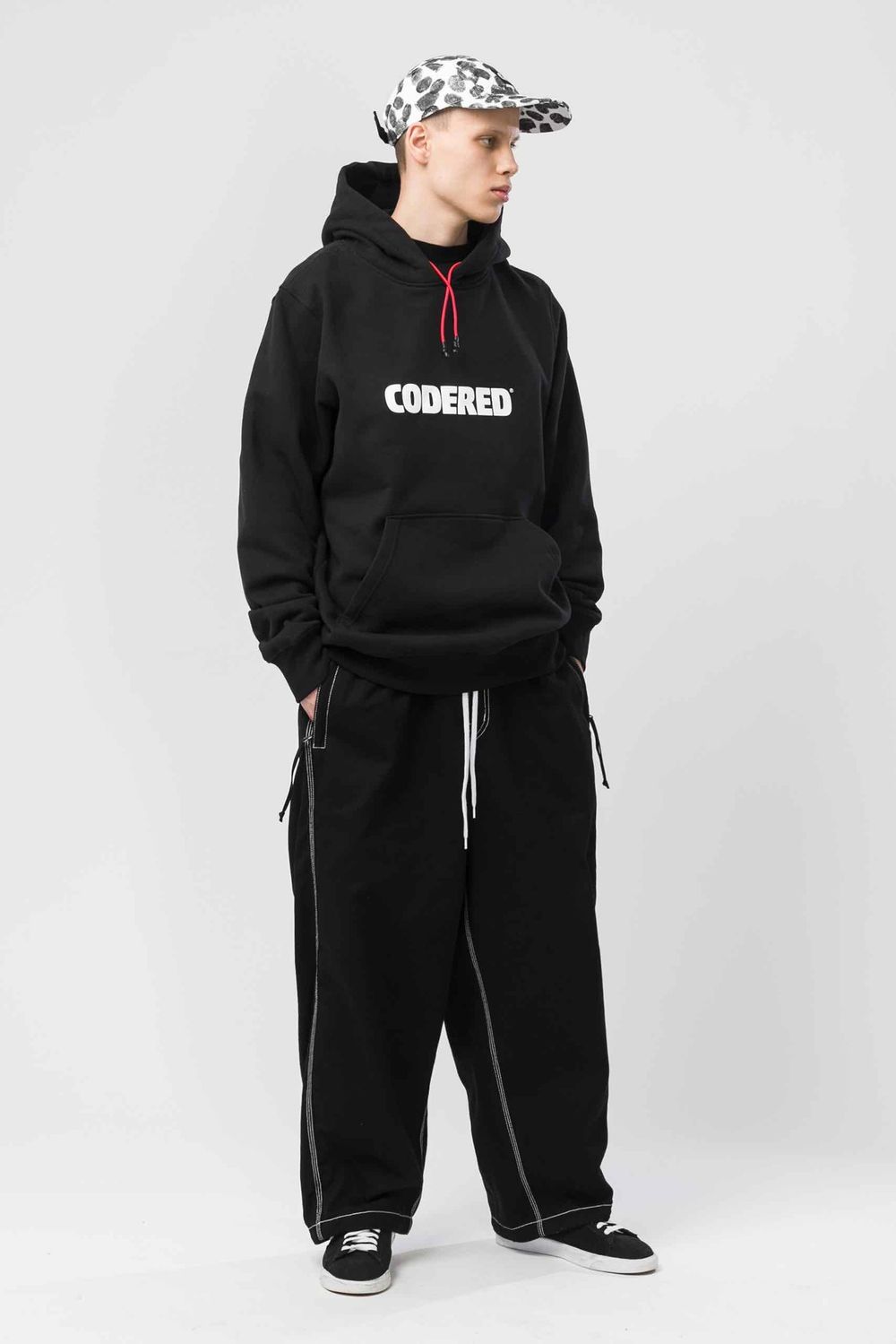 Джинсы Codered Real Baggy Черный/Белые нитки