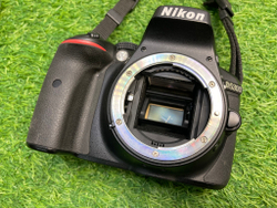 Nikon D5300 + 18-55mm 3.5-5.6GII VR 10.300 кадров