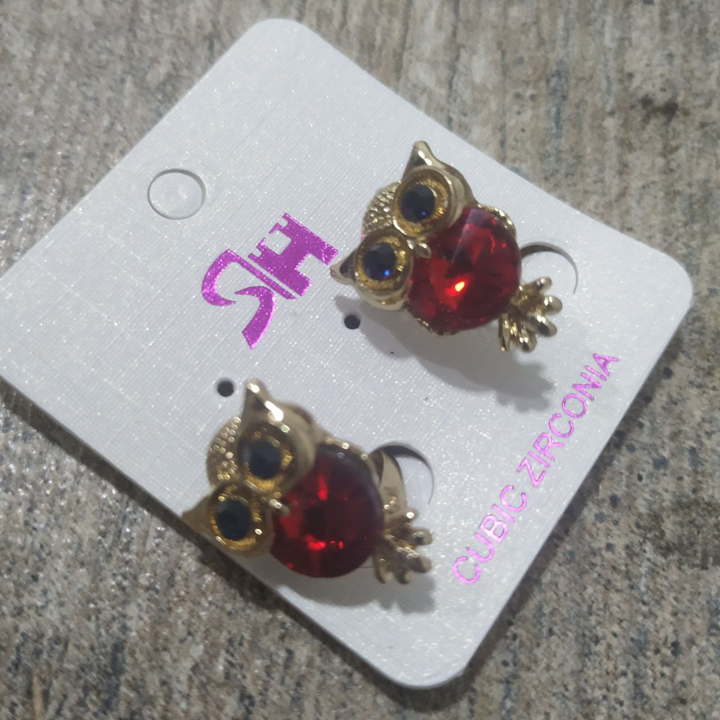 Серьги на англ.заст. Сова на ветке пузатая кристалл цвет красный глаза синие металл золотистый