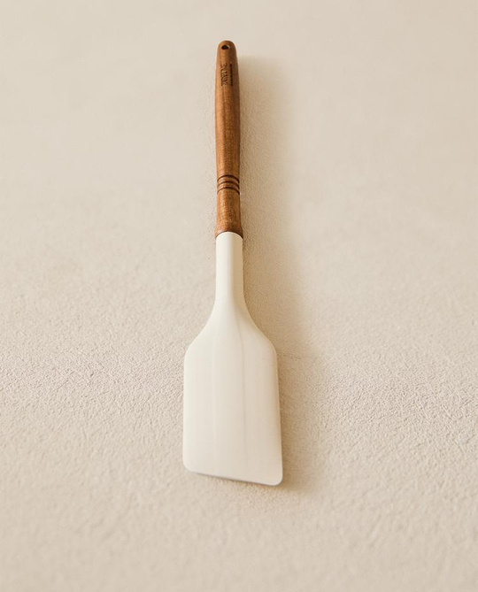 ZARA HOME ЛОПАТКА ИЗ СИЛИКОНА И ДЕРЕВА, КРЕМОВЫЙ