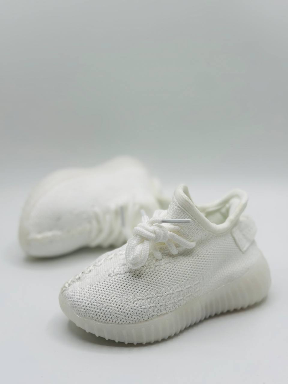 Детские кроссовки Yeezy Pro