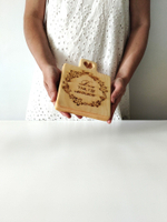 Доска деревянная разделочная "Маме"