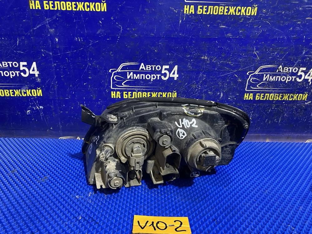 Фара передняя правая NISSAN TINO 2001