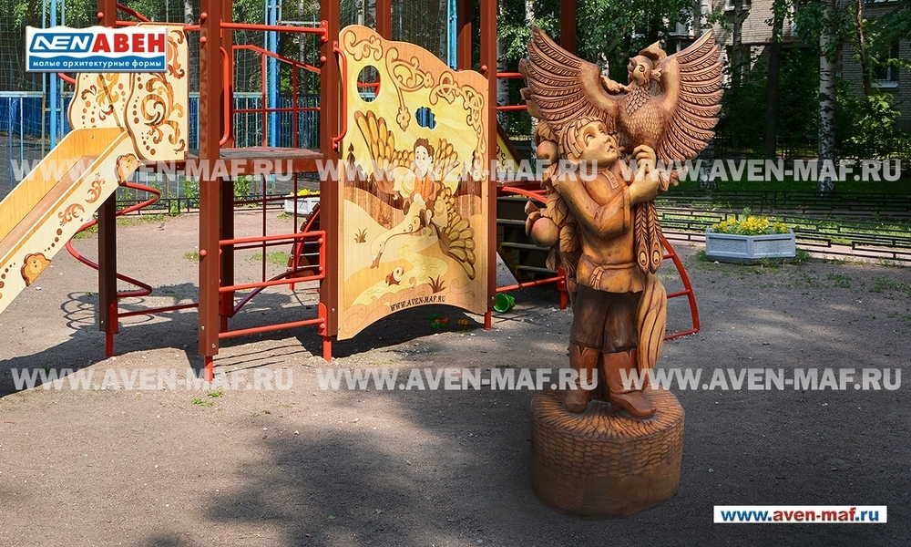 Деревянная фигура Жар-птица
