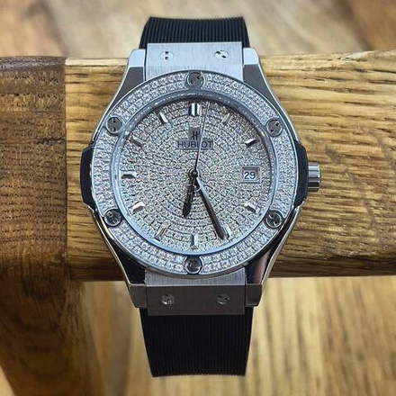 Часы Hublot