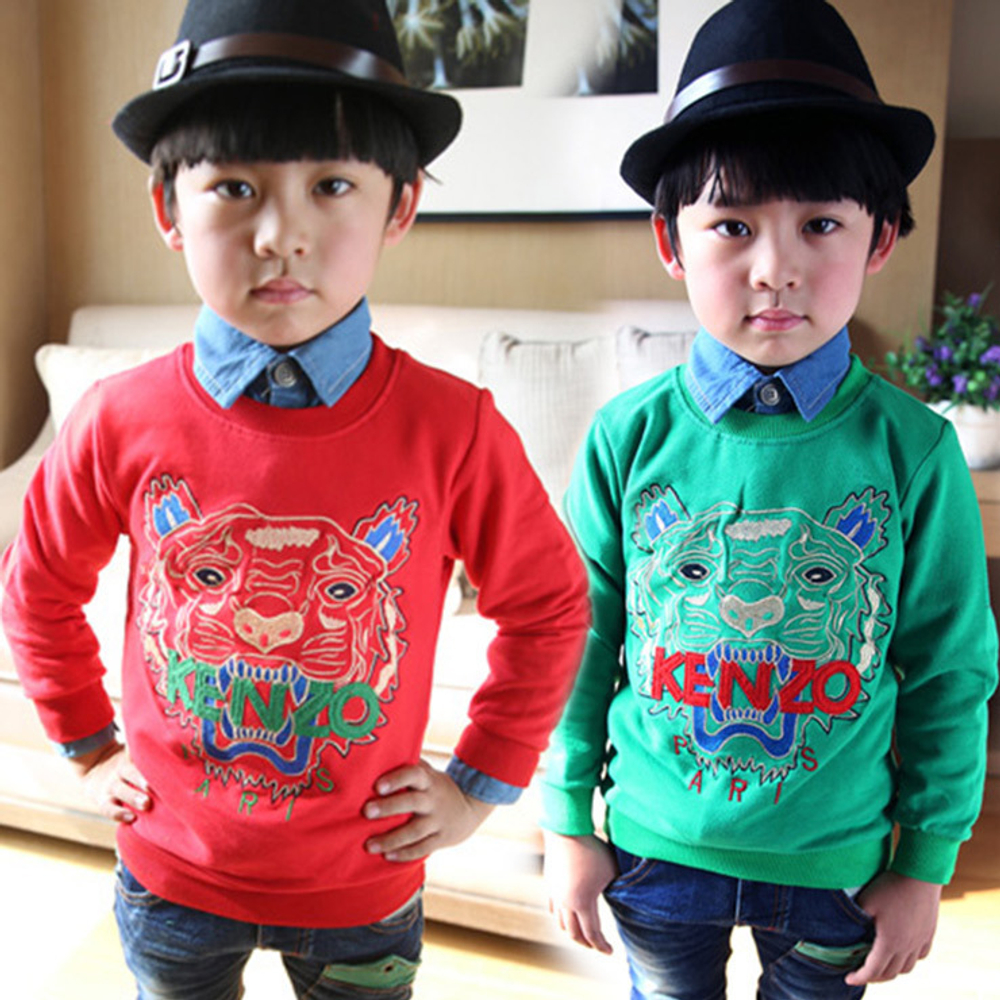 Толстовка однотонная с вышивкой тигра с надписью