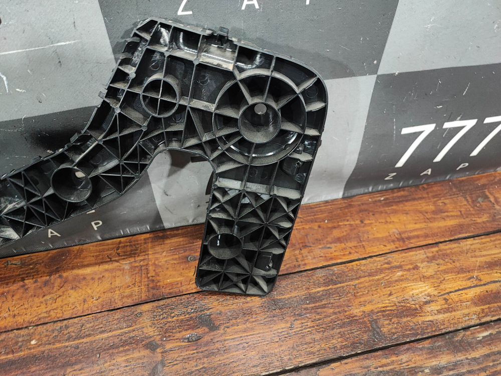 Кронштейн бампера задний левый GAC GS8 2 21-нв Б/У Оригинал 7106011DRS0000