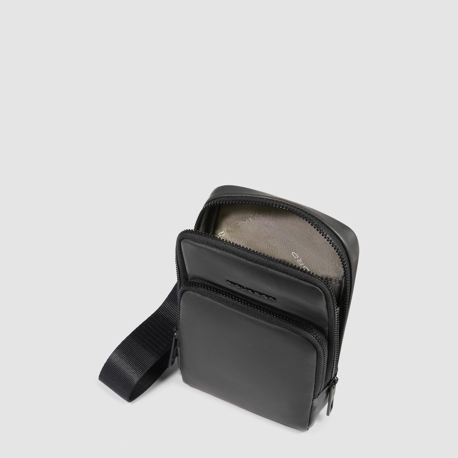 Чехол-сумка для смартфона Harper AC6851APR/Nero