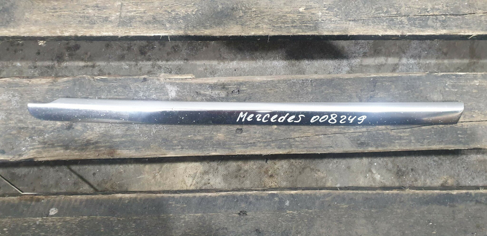 Накладка стекла заднего правого Mercedes GLC (X253) 15-нв Б/У Оригинал A2536700222