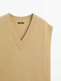 Massimo Dutti Жилет с V-образным вырезом, фисташково-зеленый