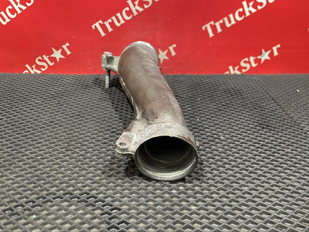 Патрубок интеркулера 2019 г.