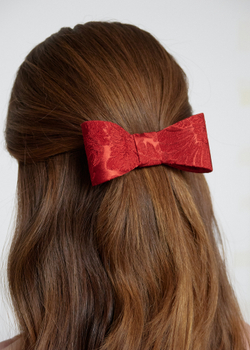 Бант-бабочка из красного жаккарда