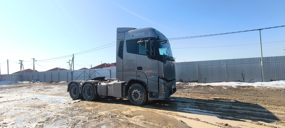 Foton AUMAN Galaxy 6x4 Седельный тягач BJ4259Y6DHL-12 (Дизельный, 12,9 л, 578 л.с., АТ)