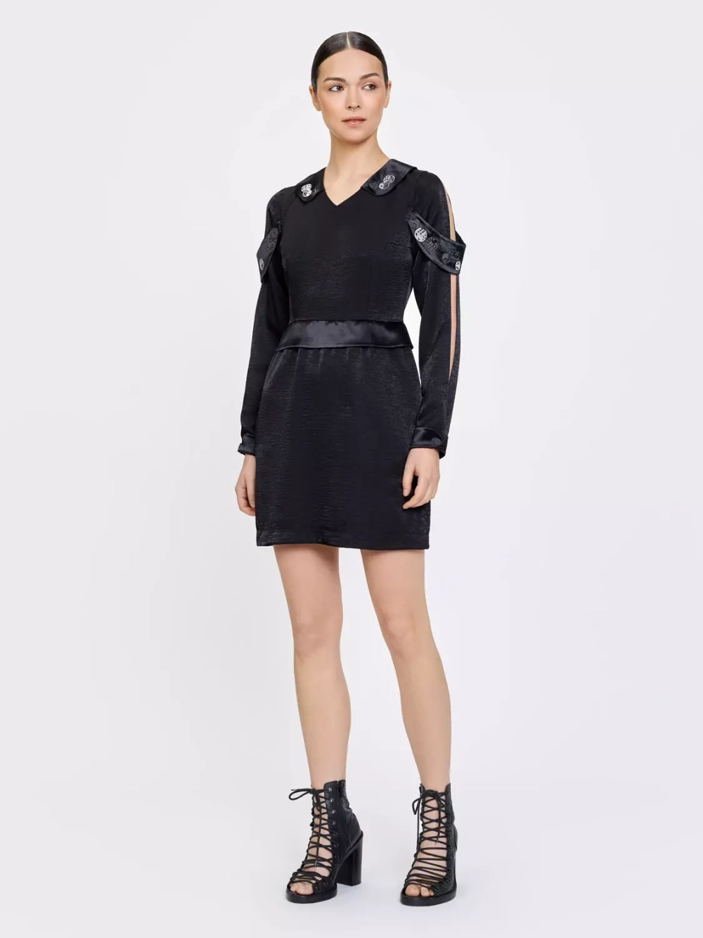 Платье-мини черное с вышивкой «Игральные кости» OLA OLA