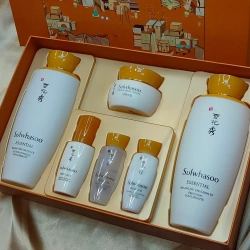 Набор для ухода за кожей Sulwhasoo Essential Balancing Daily Routine Set (6pcs)