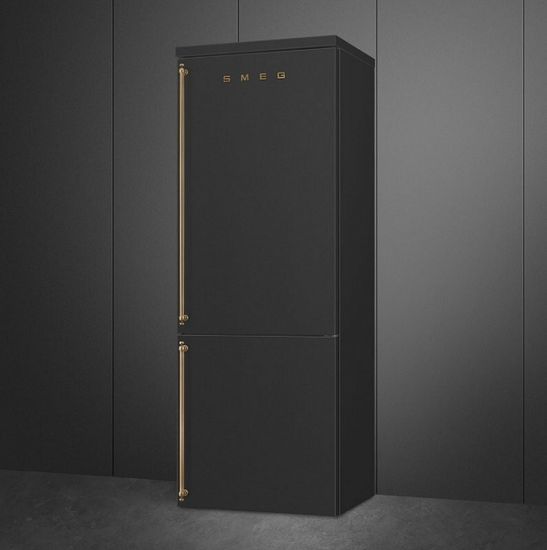 Холодильник Smeg FA8005RAO5