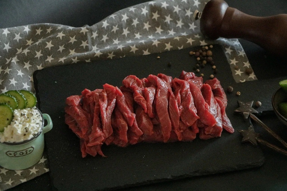 Свежемороженный Бефстроганов из вырезки. 400 грамм.