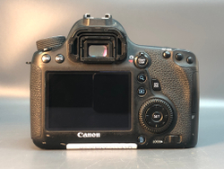 Canon 6D 122126 Кадров, резинка у колеса режимов отклеивается