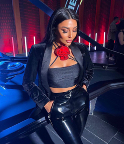 Боди с цветком из бифлекса