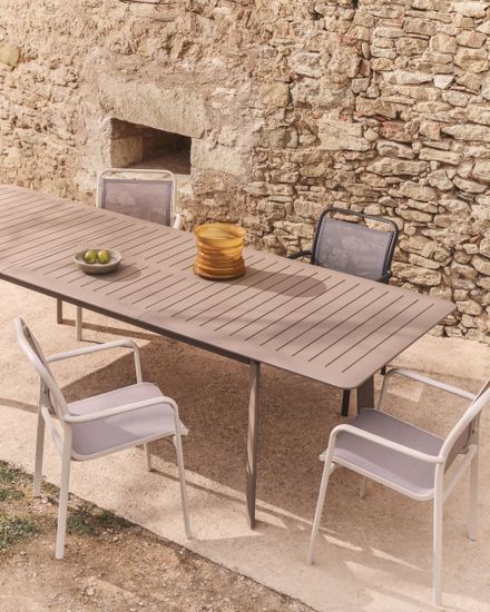 Раздвижной уличный стол Brela из алюминия цвета taupe 205(287) x 100 см