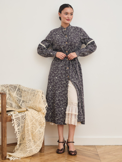 Платье-рубашка с кружевом