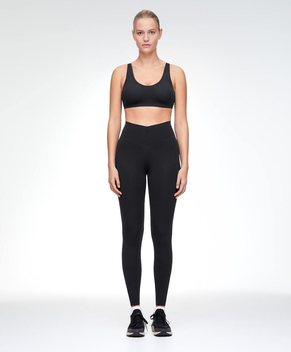 OYSHO Легинсы Light Touch длиной 65 см, черный