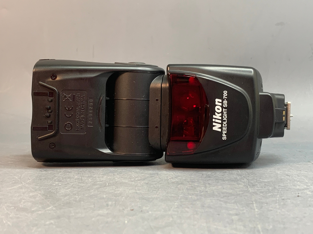 Nikon Speedlight SB-700