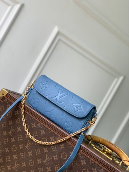 Louis Vuitton Wallet On Chain Ivy