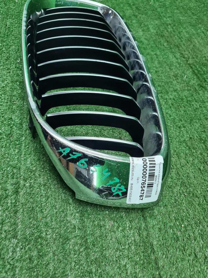 Решетка радиатора левая BMW 3er F34 (2013-2019)