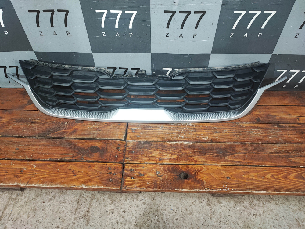Решетка радиатора Kia Seltos 19-нв Б/У Оригинал 86351Q5000